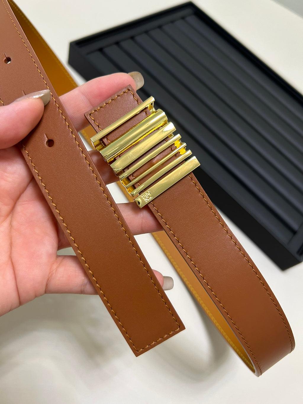 Oak/Gold Graphic Belt