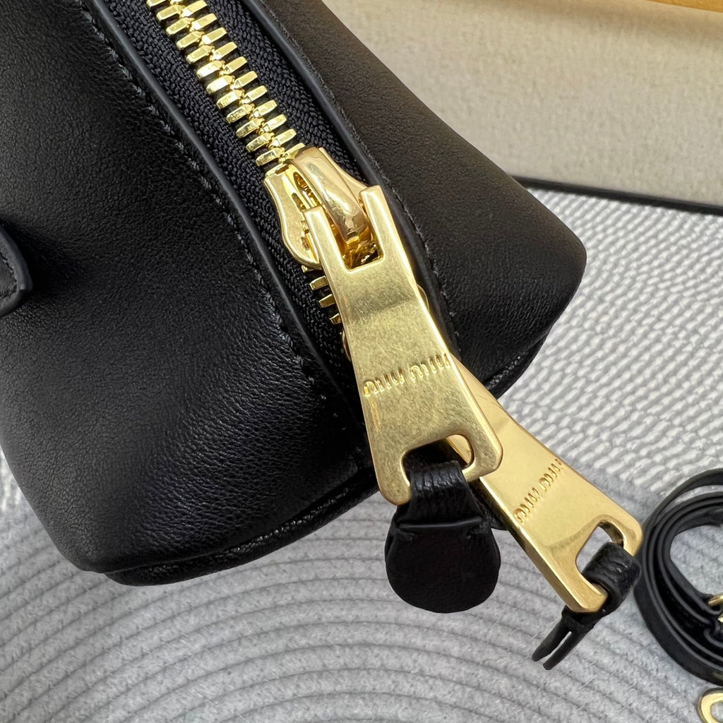 Black Aventure Leather Top-Handle Bag