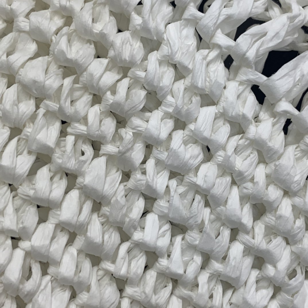 White large raffia tote bag