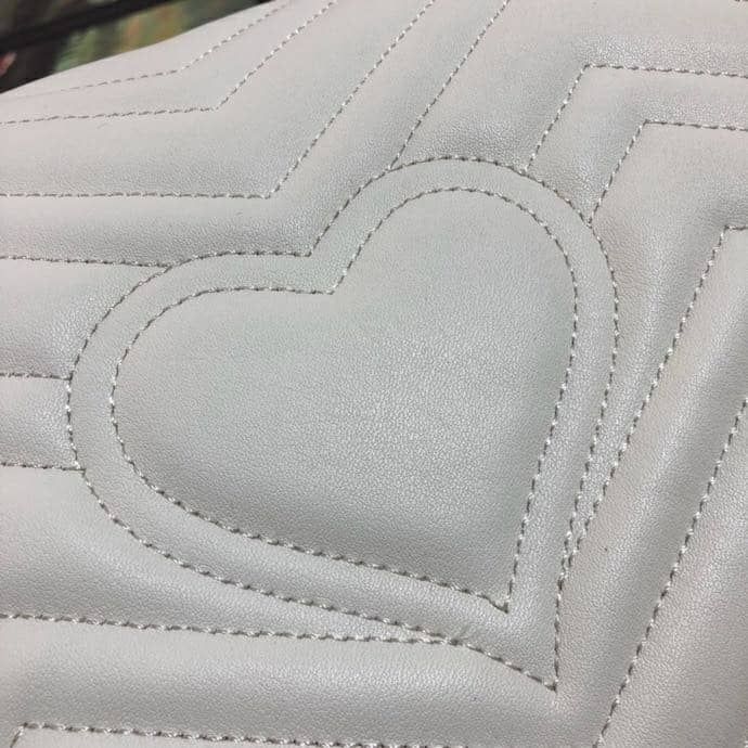 White GM medium shoulder bag