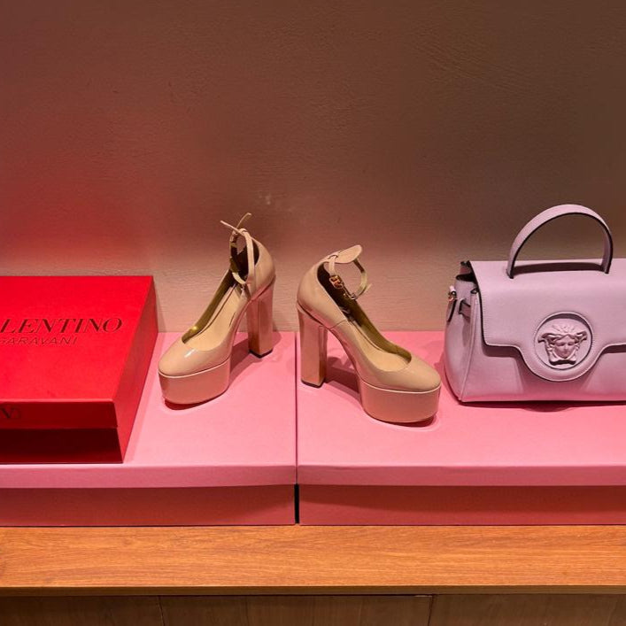 Nude TG Platfom Pump