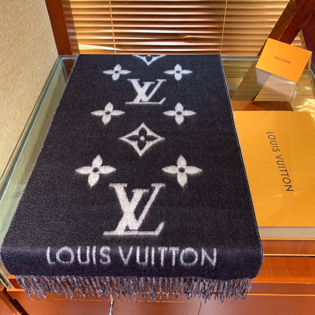 Black LR scarf