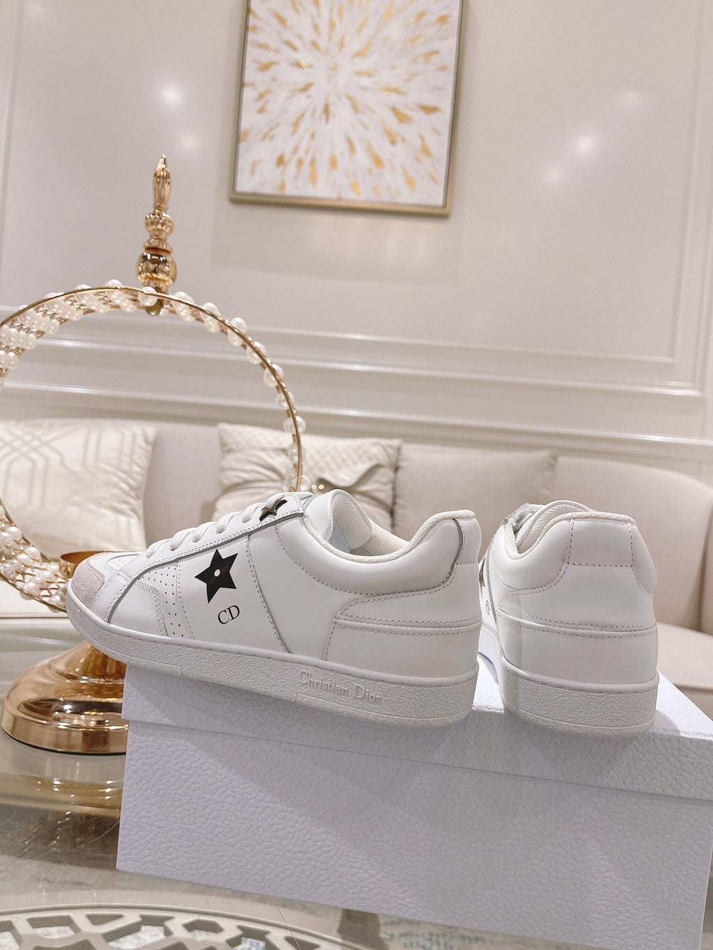White star sneaker