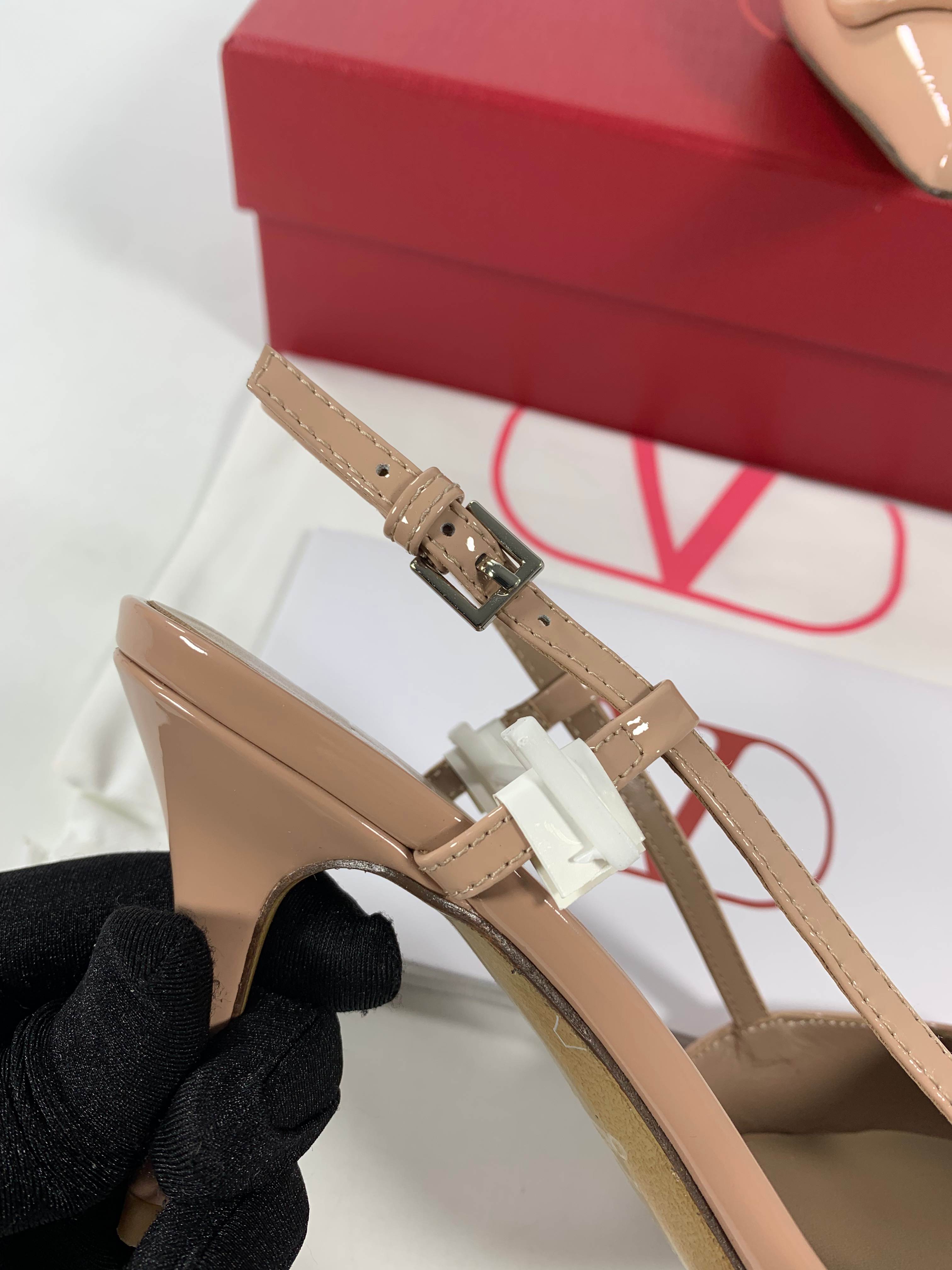 Nude V Slingback Pump 80 MM