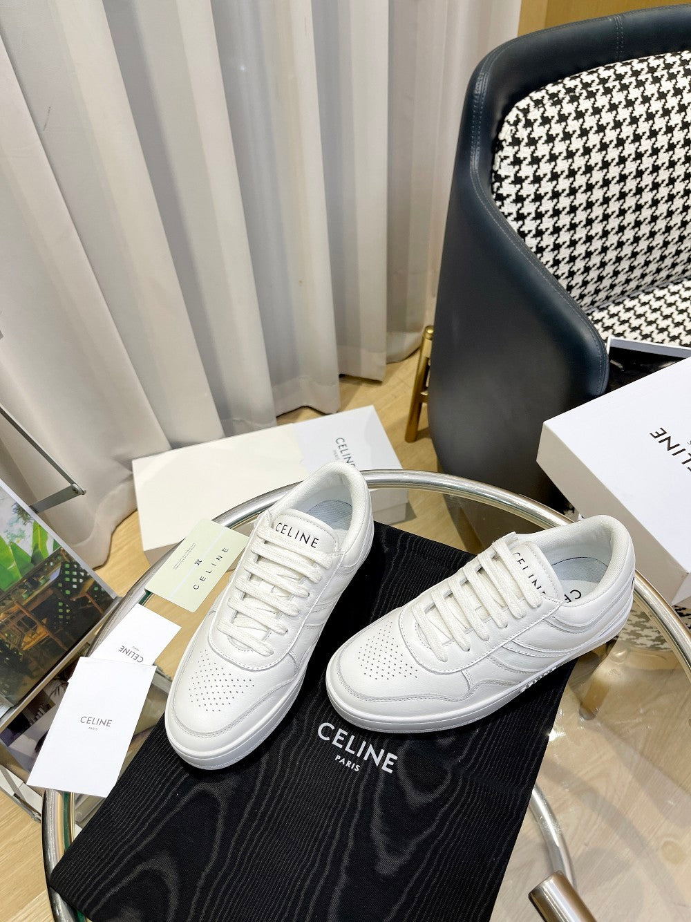 Optic white CT low lace-up sneakers