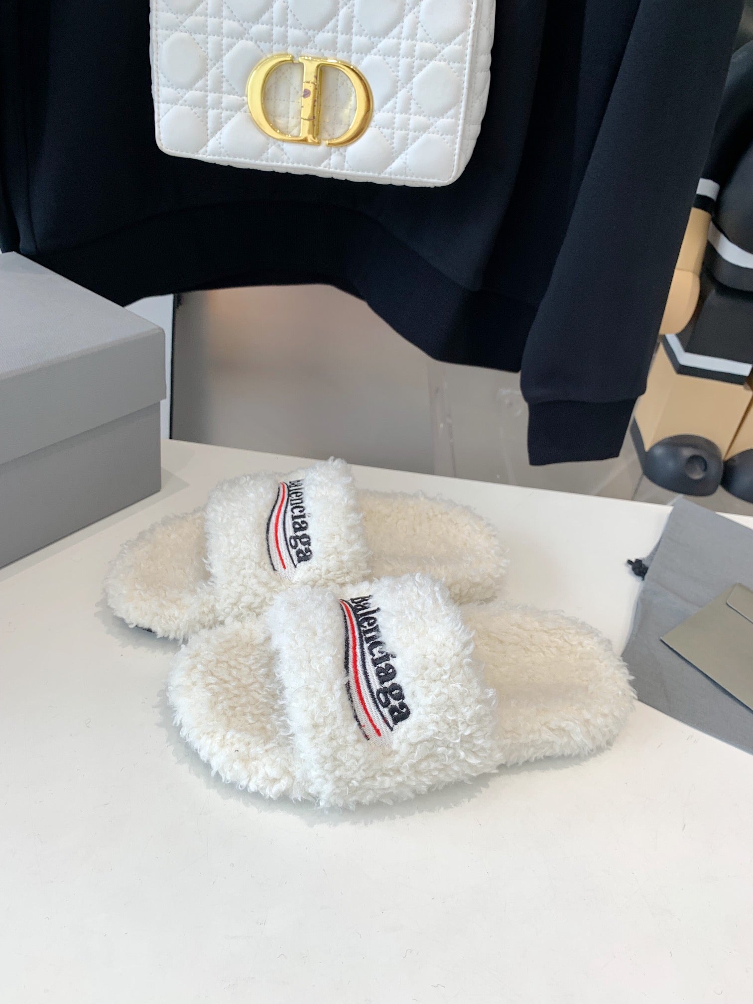 White Furry Slides Slip-On Sandals