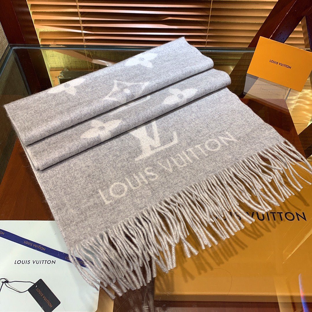 Gray LR scarf
