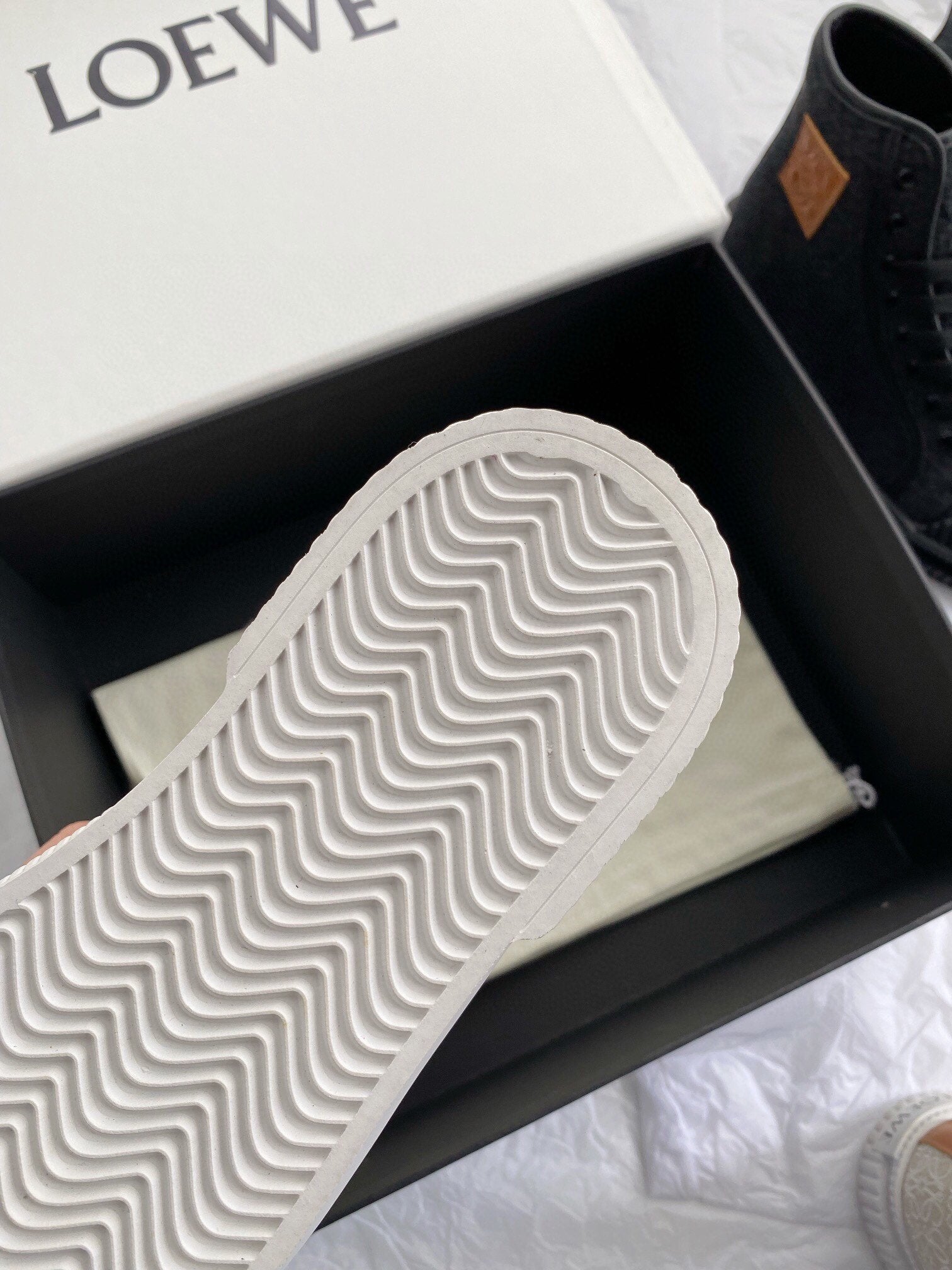 Natural/White LA high top sneaker in canvas