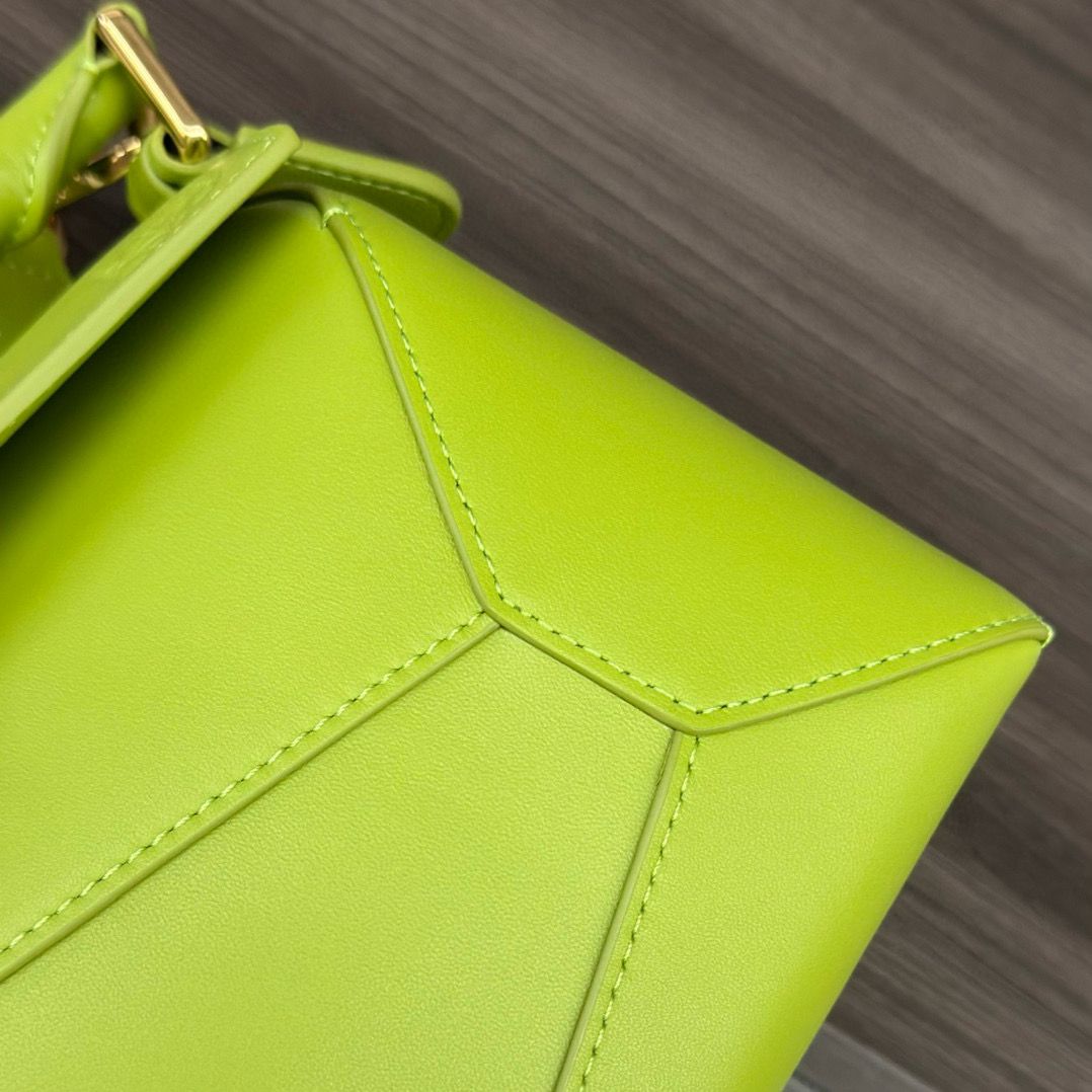 Meadow Green LP Small Leather Shoulder Bag