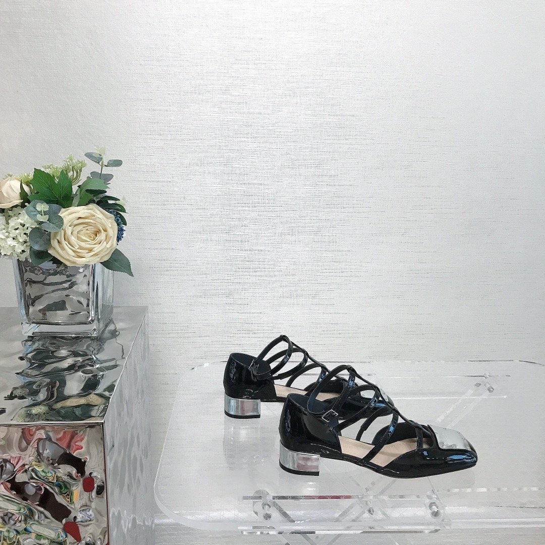 Black patent LP ballerina flat