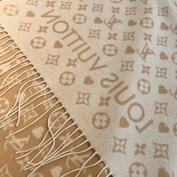 Beige GO scarf