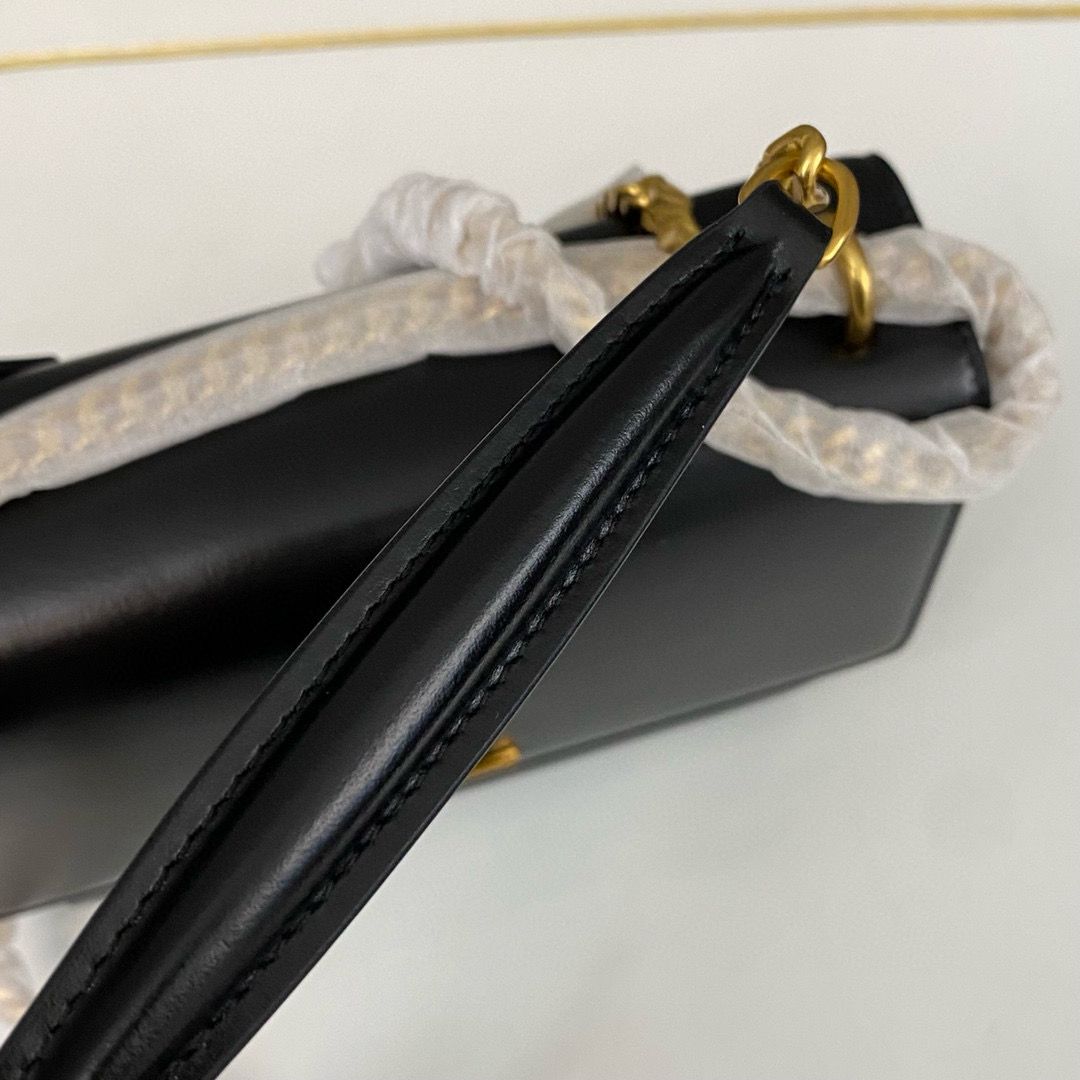 Black Sunset Medium Leather Shoulder Bag