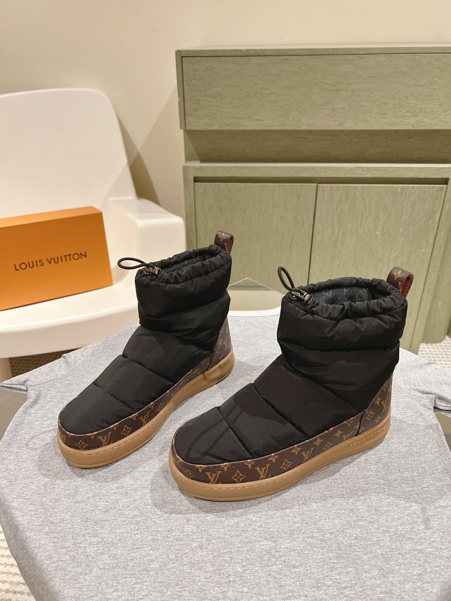 Black Cloud Ankle Boot