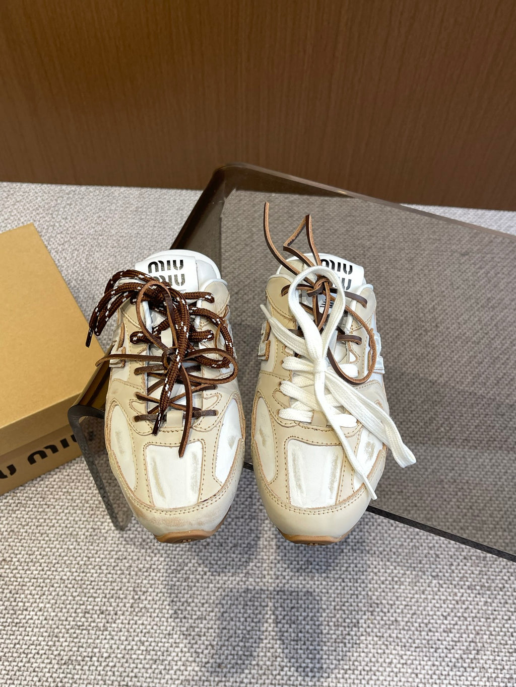 Travertine Gray/White 530 SL Deco Leather Mules