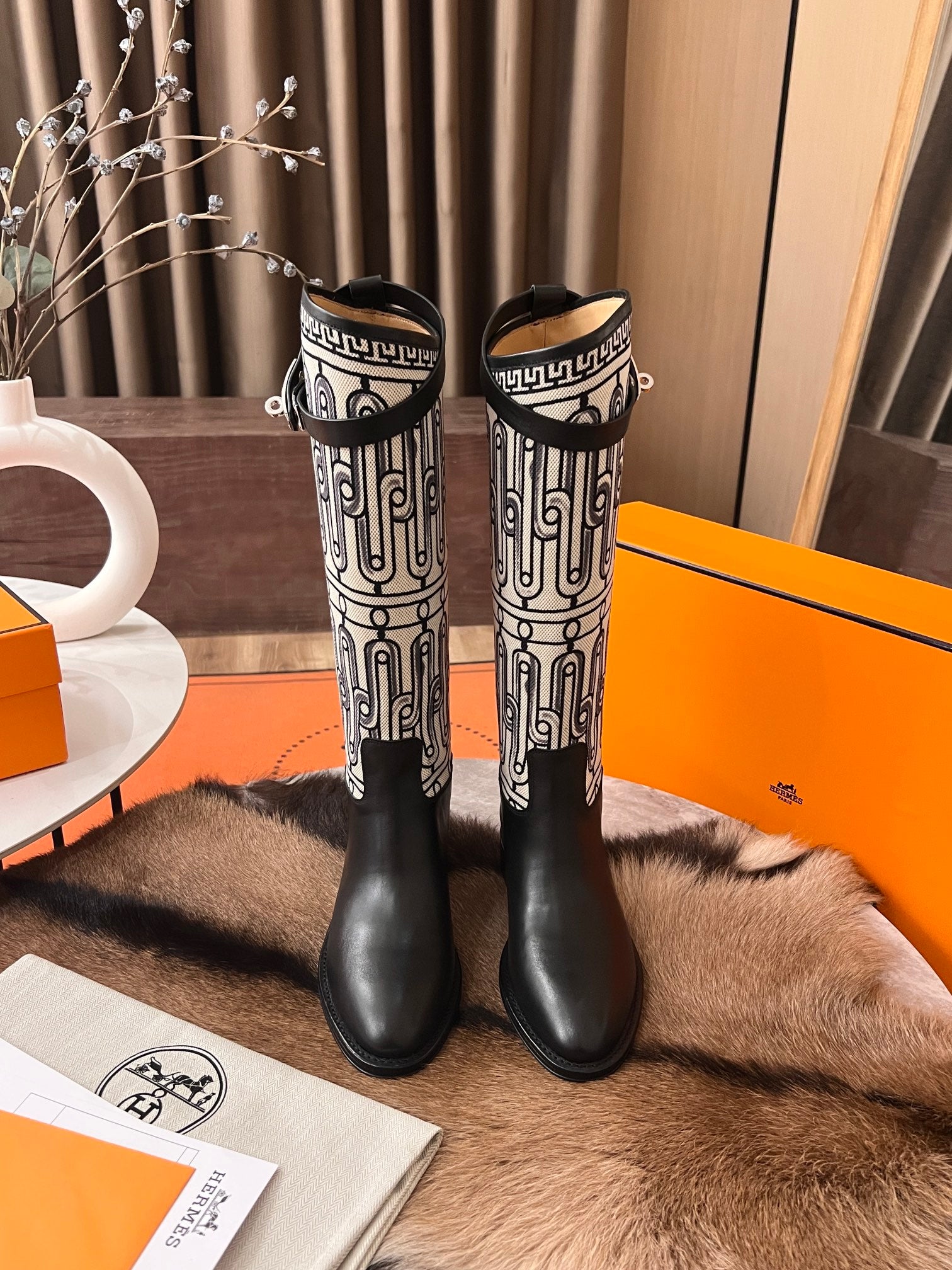 Prunoir / Noir Jumping Boot