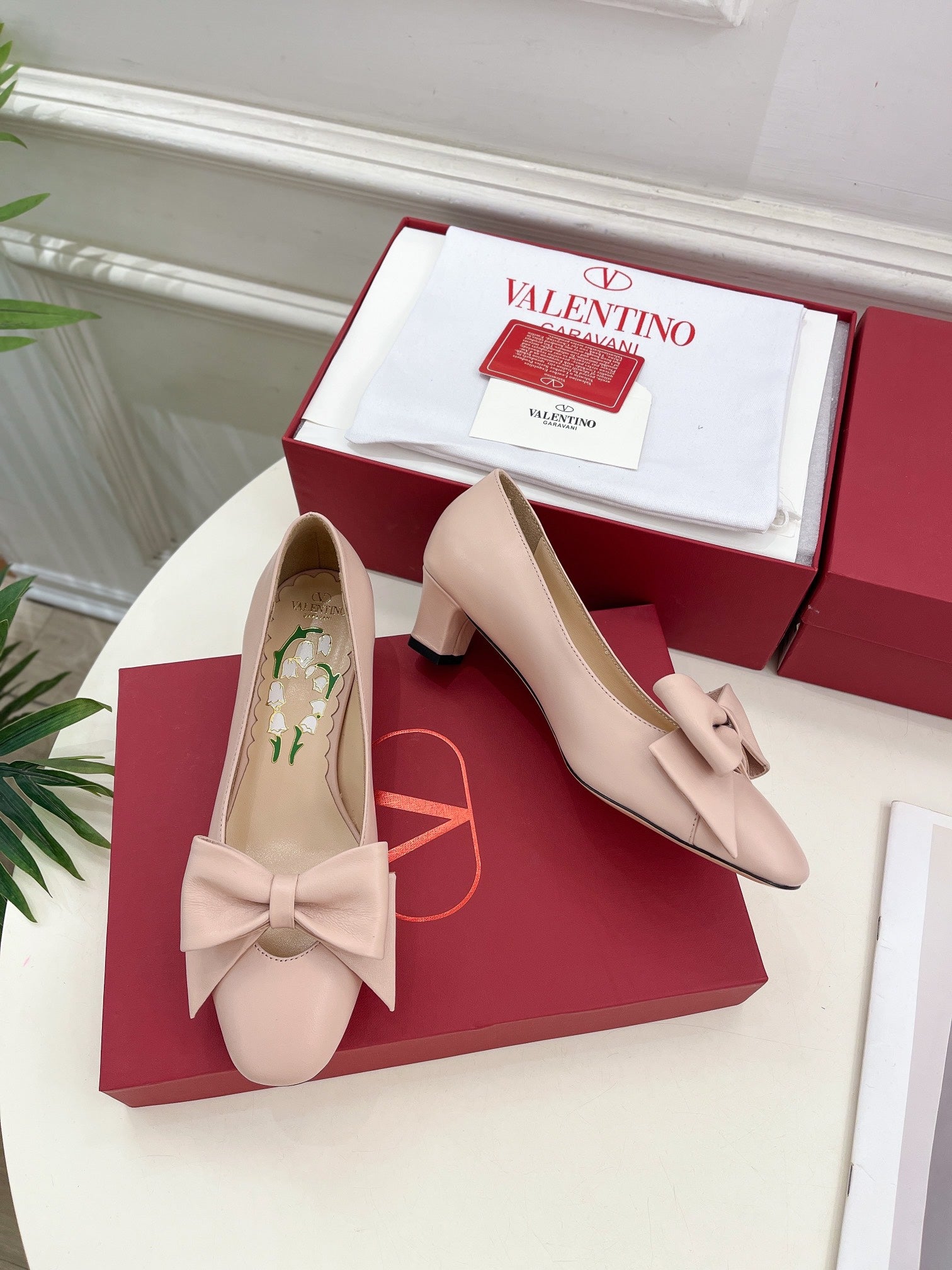 Water Rose Bowow Pumps