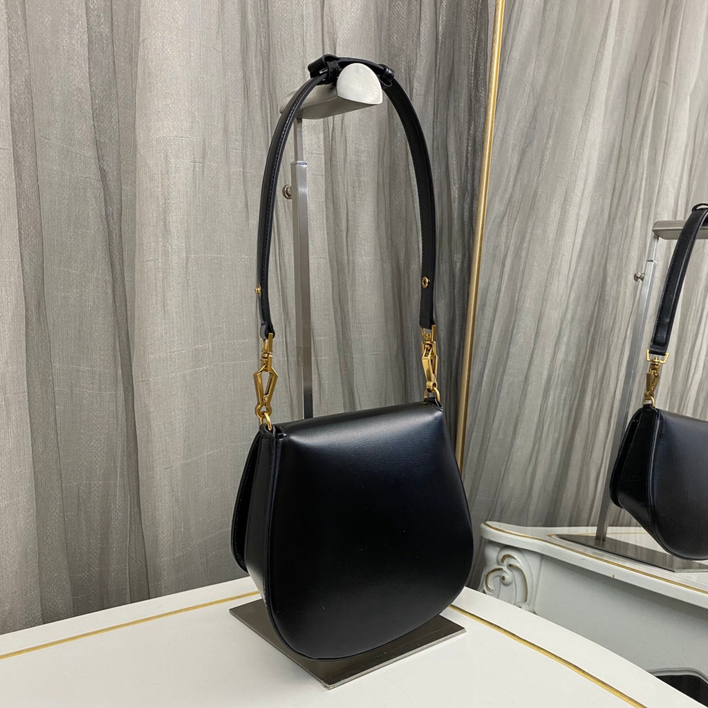 Black Oltaire Top Handle