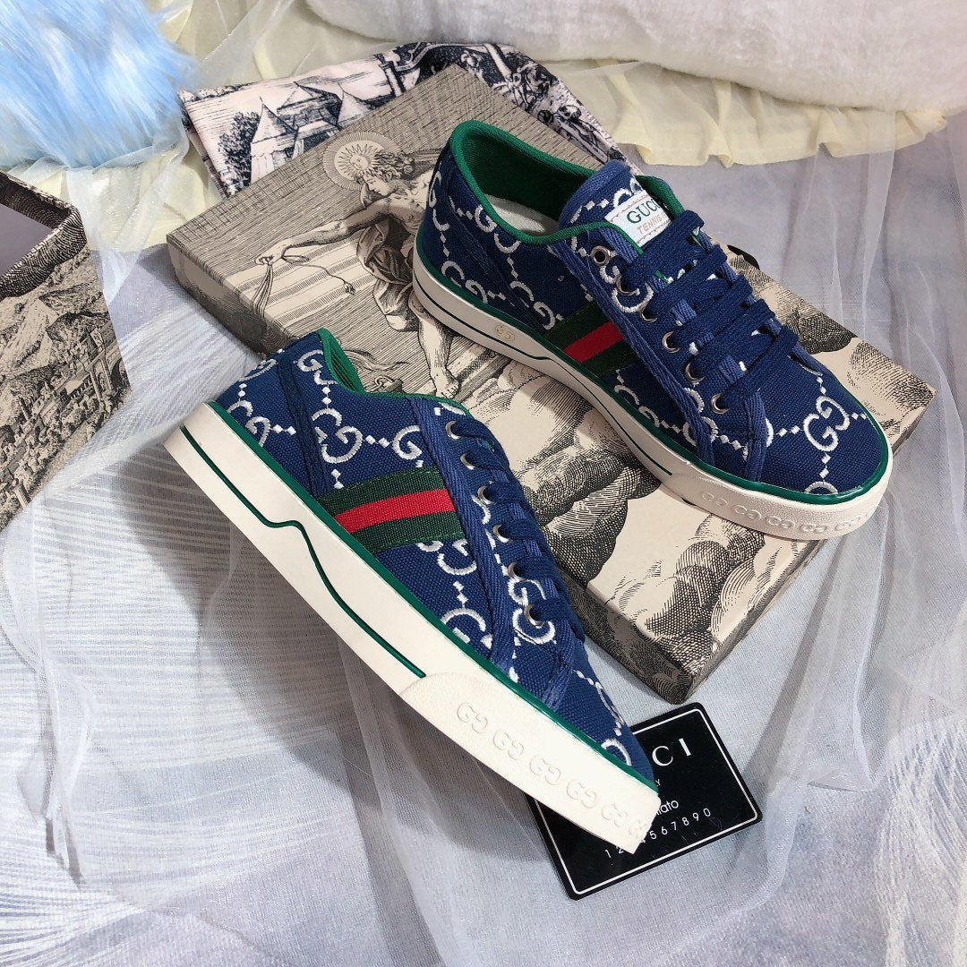 Blue printed canvas sneakers