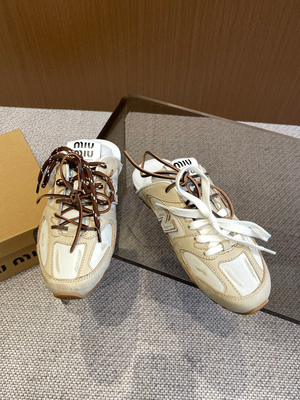 Travertine Gray/White 530 SL Deco Leather Mules