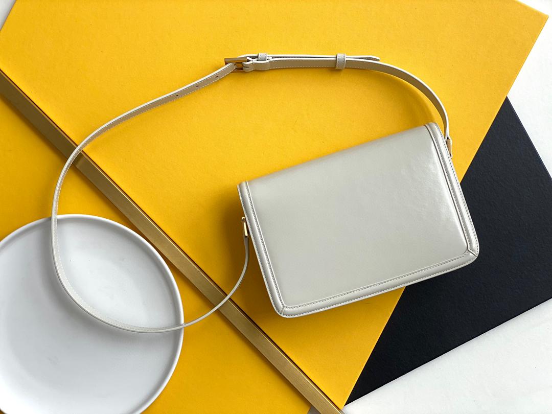 Blanc vintage SS medium shoulder bag