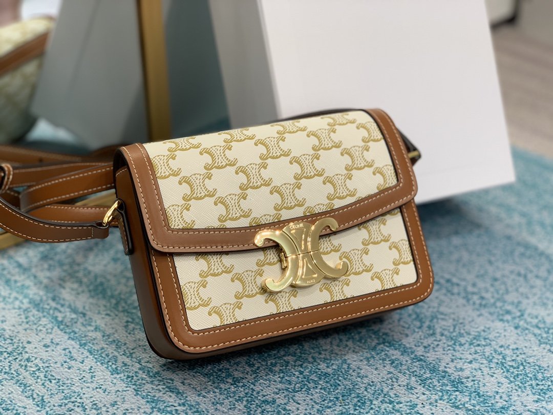 White CT triomphe bag