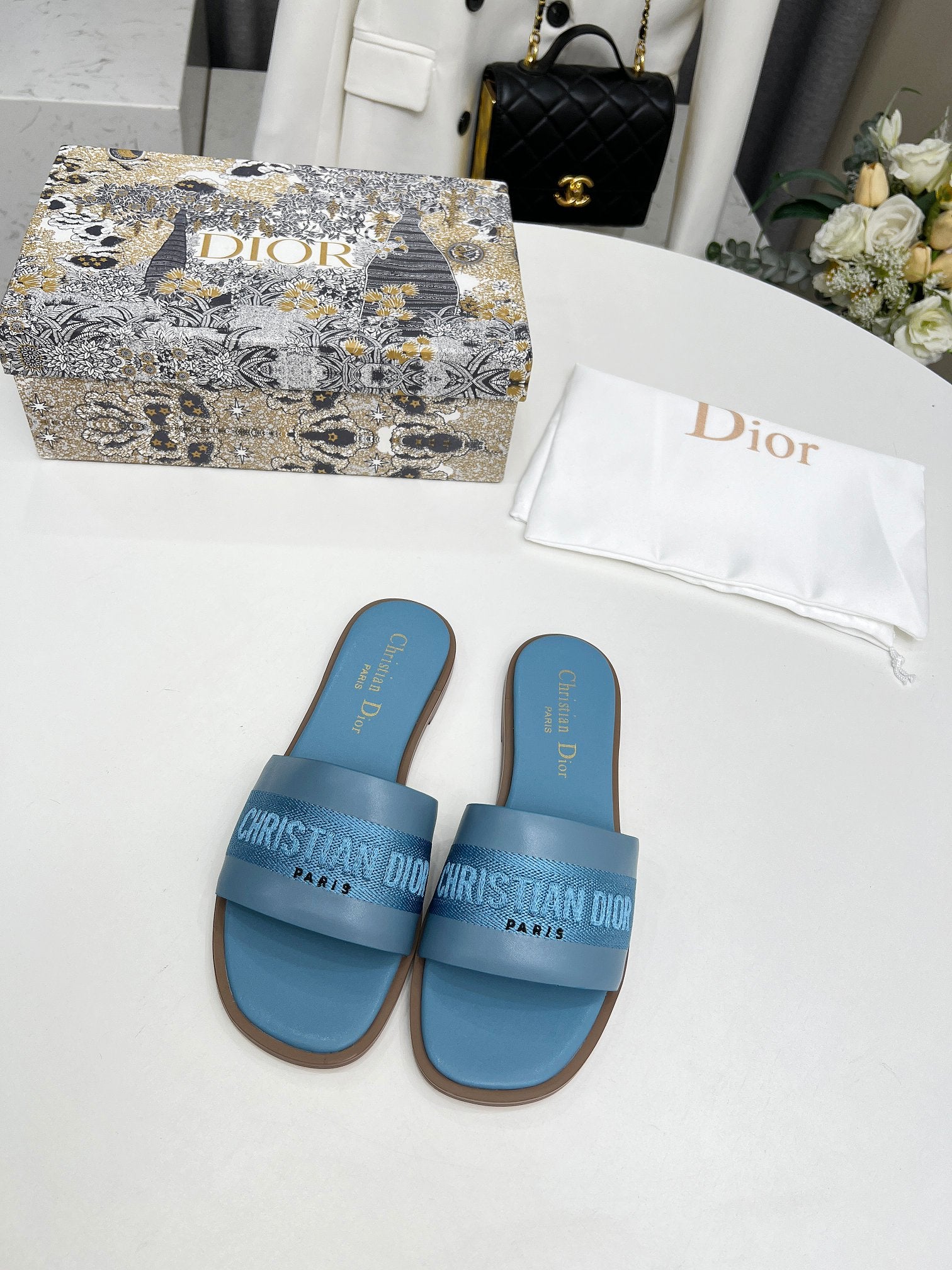 Pastel Blue DD Slide