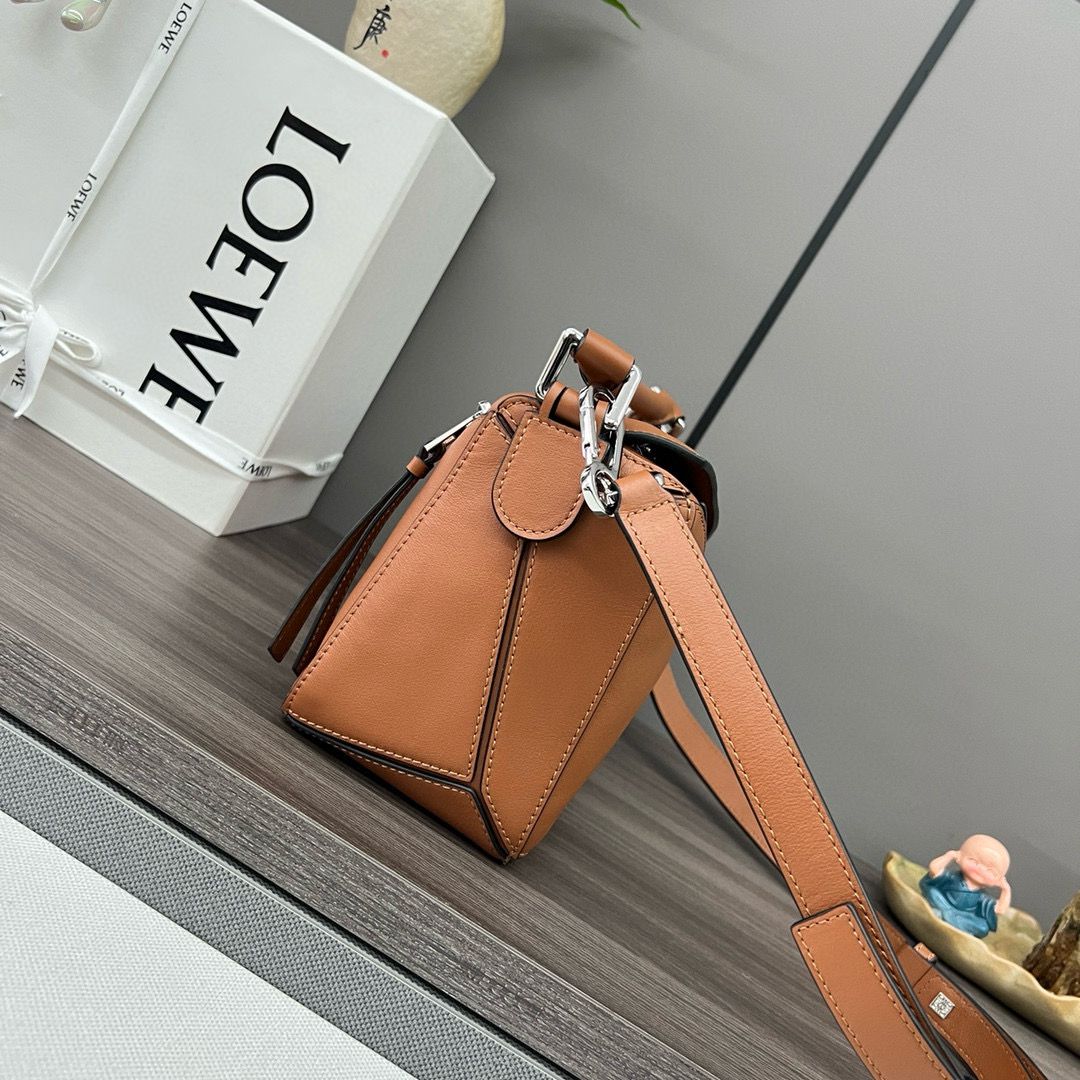 Tan LP small leather shoulder bag