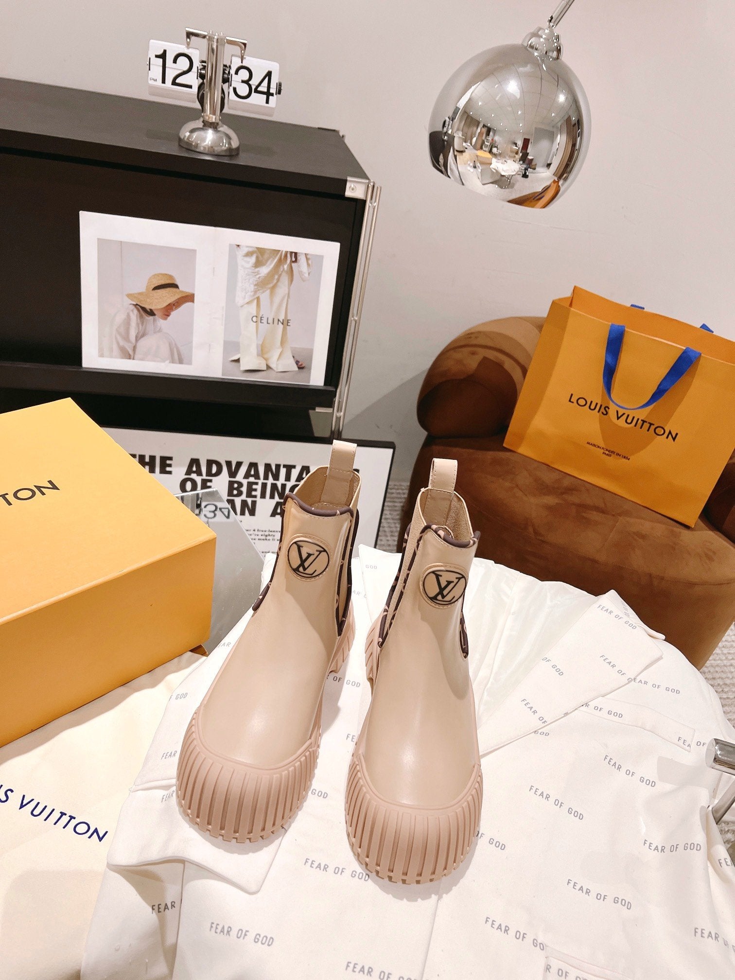 Beige LR flat ankle boot