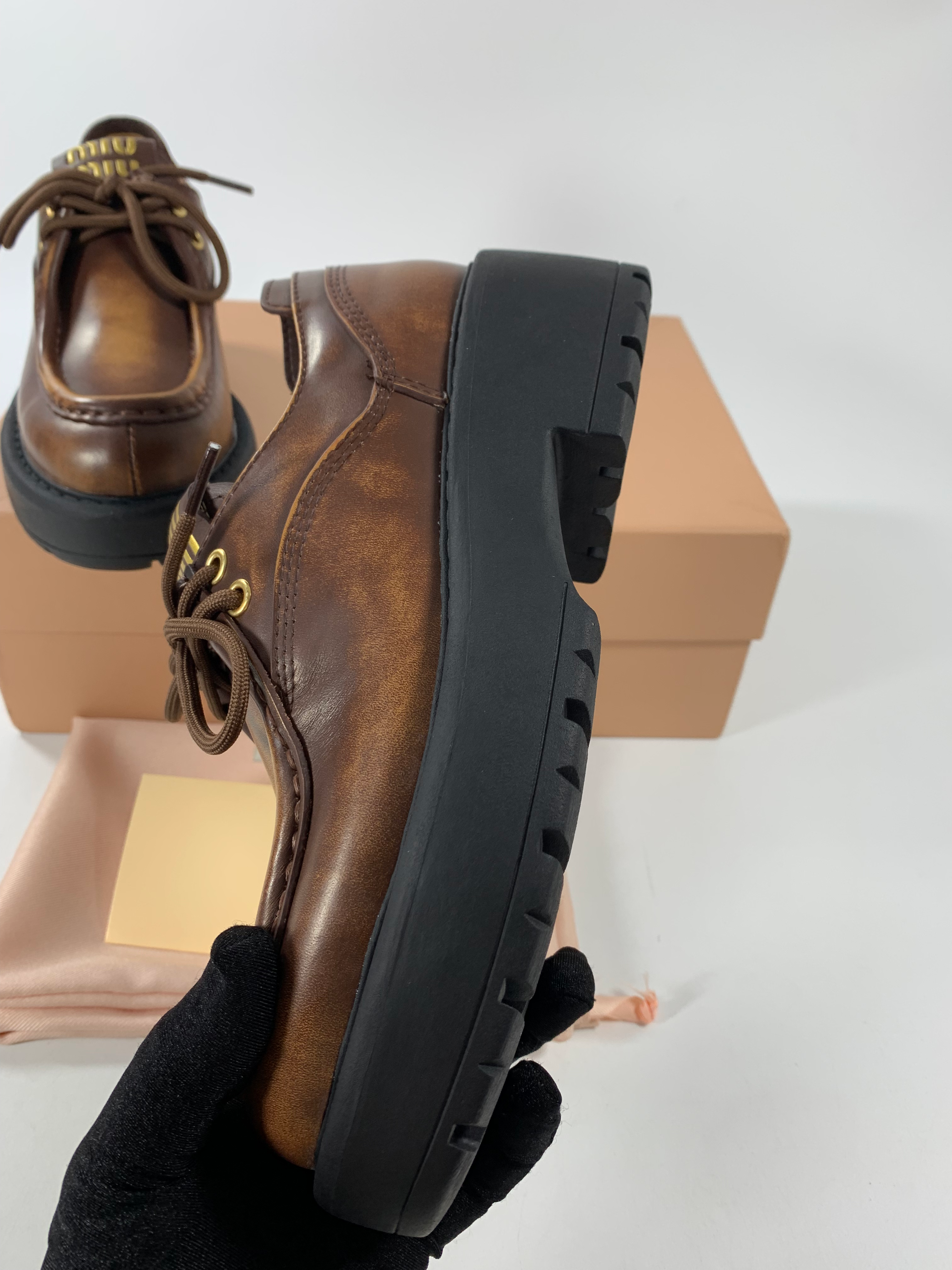 Sienna Laced Leather Shoes