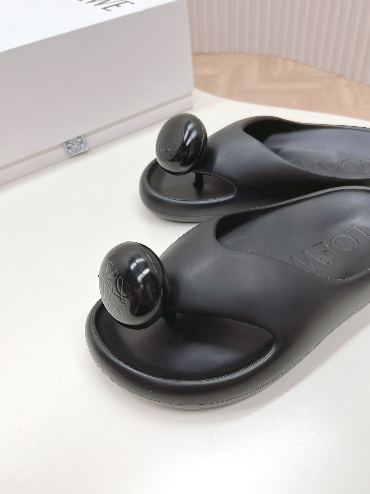 Black Foam Slide