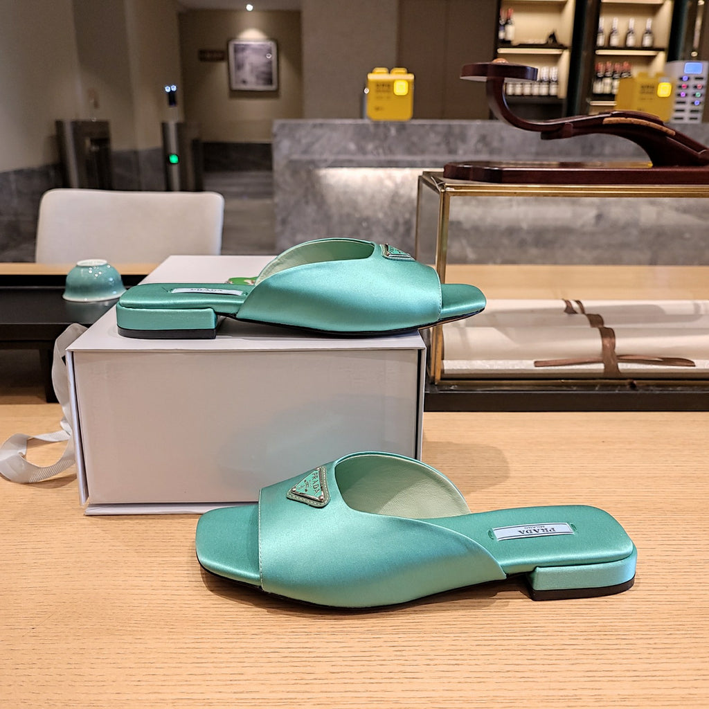 Absinthe flat satin sandals