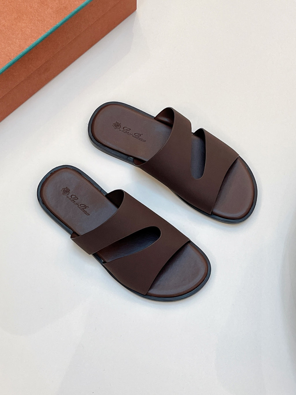 Dark Moka Pilat Plain Walk Sandal
