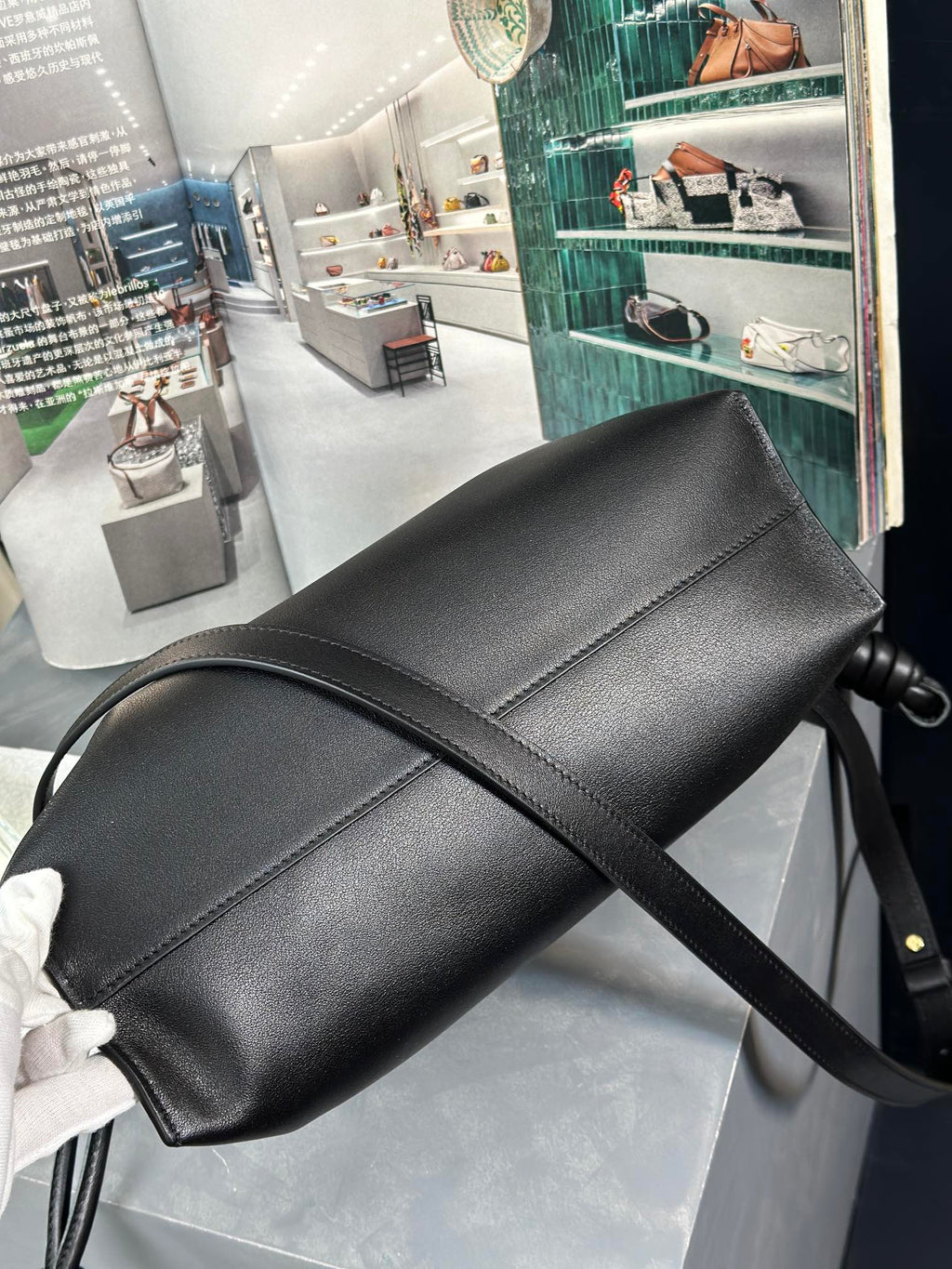 Black Medium Flamenco Clutch