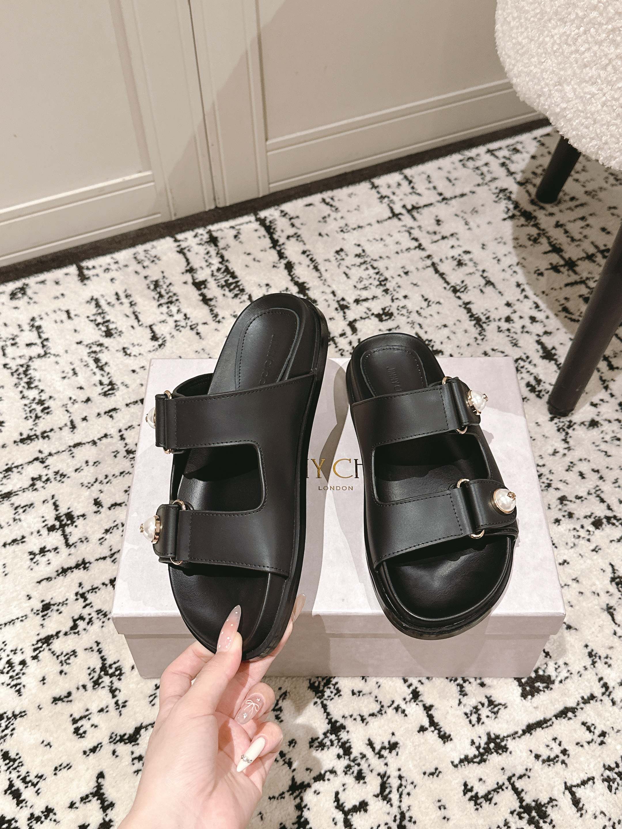 Black Fayence Sandal