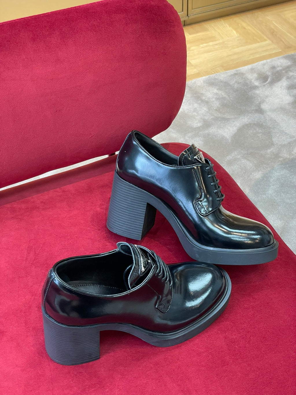 Black heeled brushed leather lace-ups