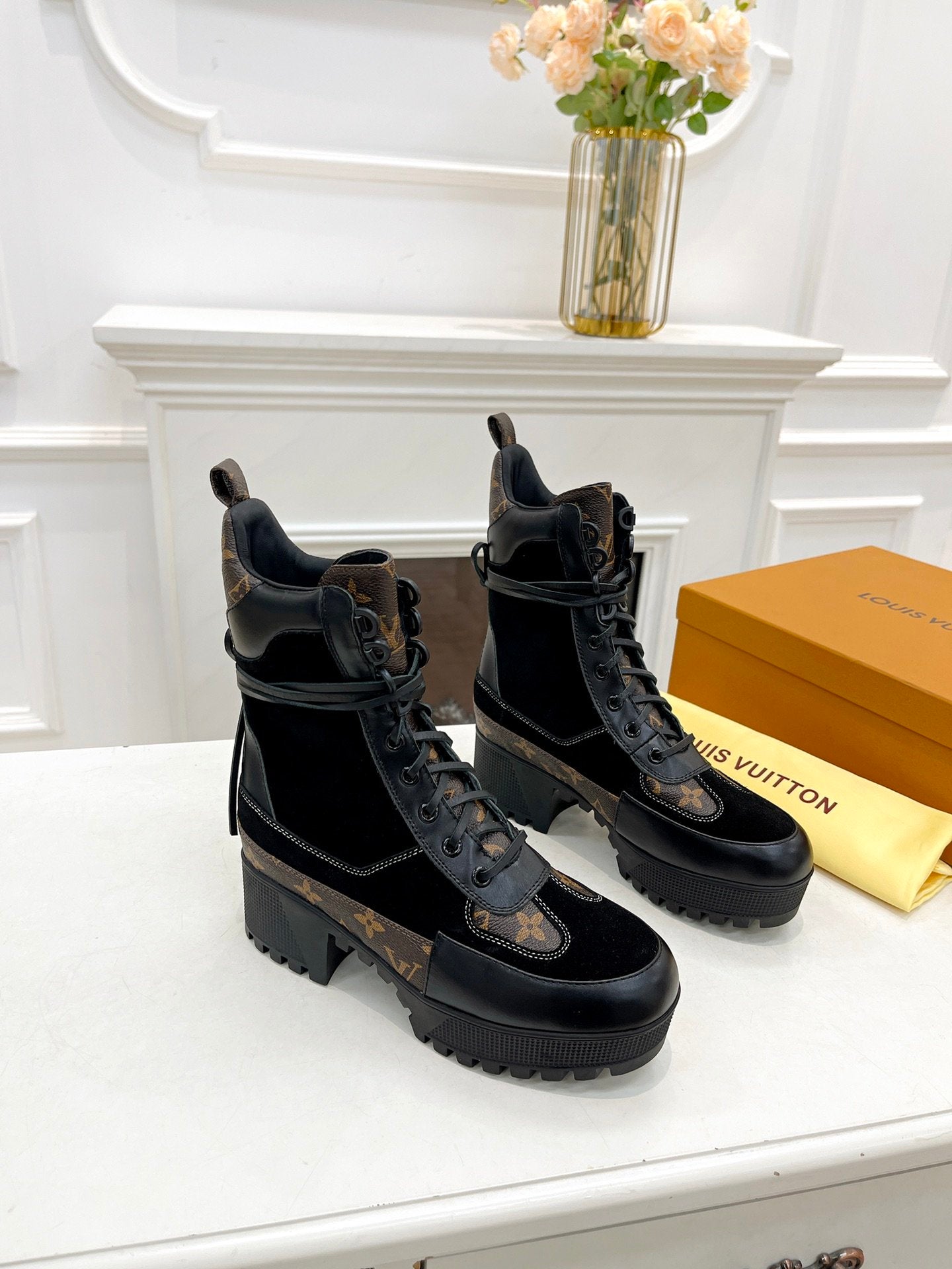 Black LL platform desert boot