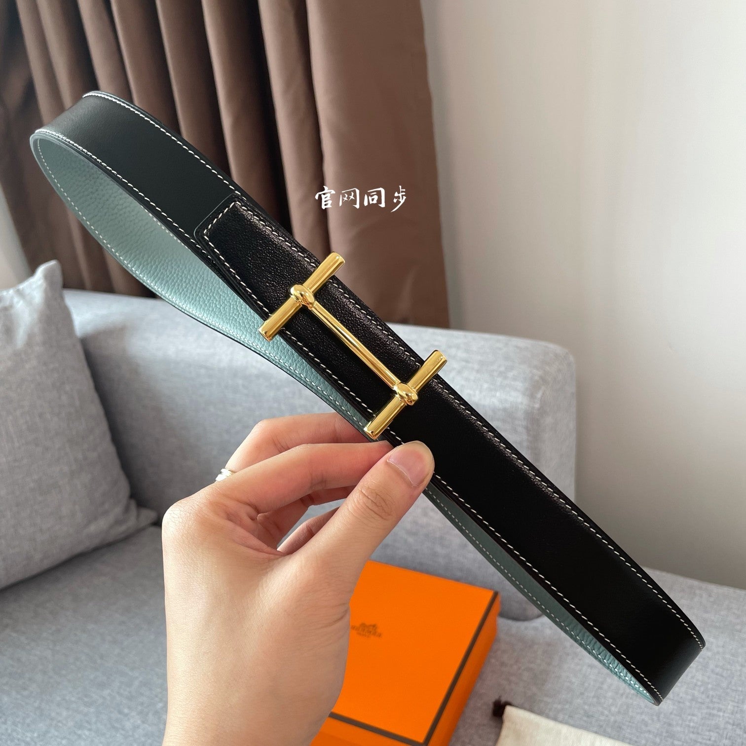 Graphite & Ciel HD belt buckle & Reversible leather strap