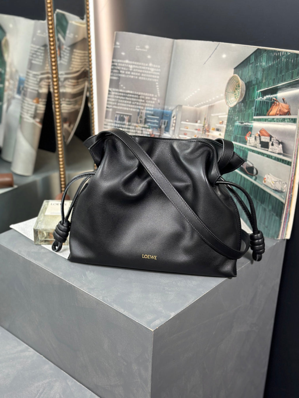 Black Medium Flamenco Clutch