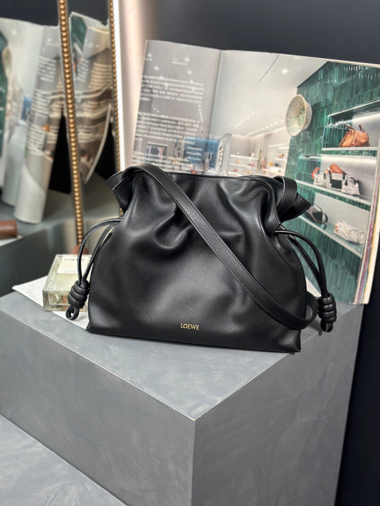 Black Medium Flamenco Clutch