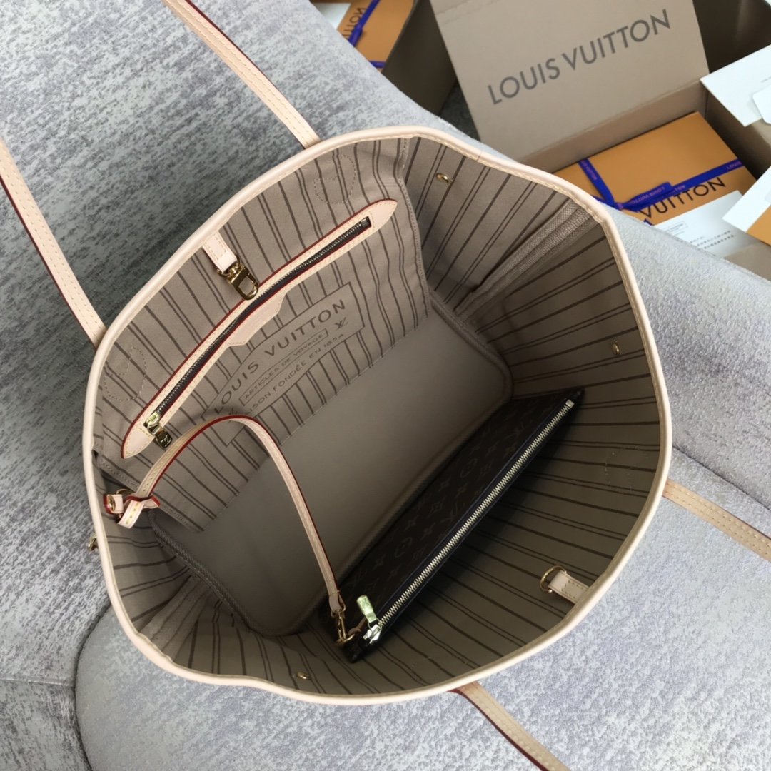 Beige LN medium tote bag