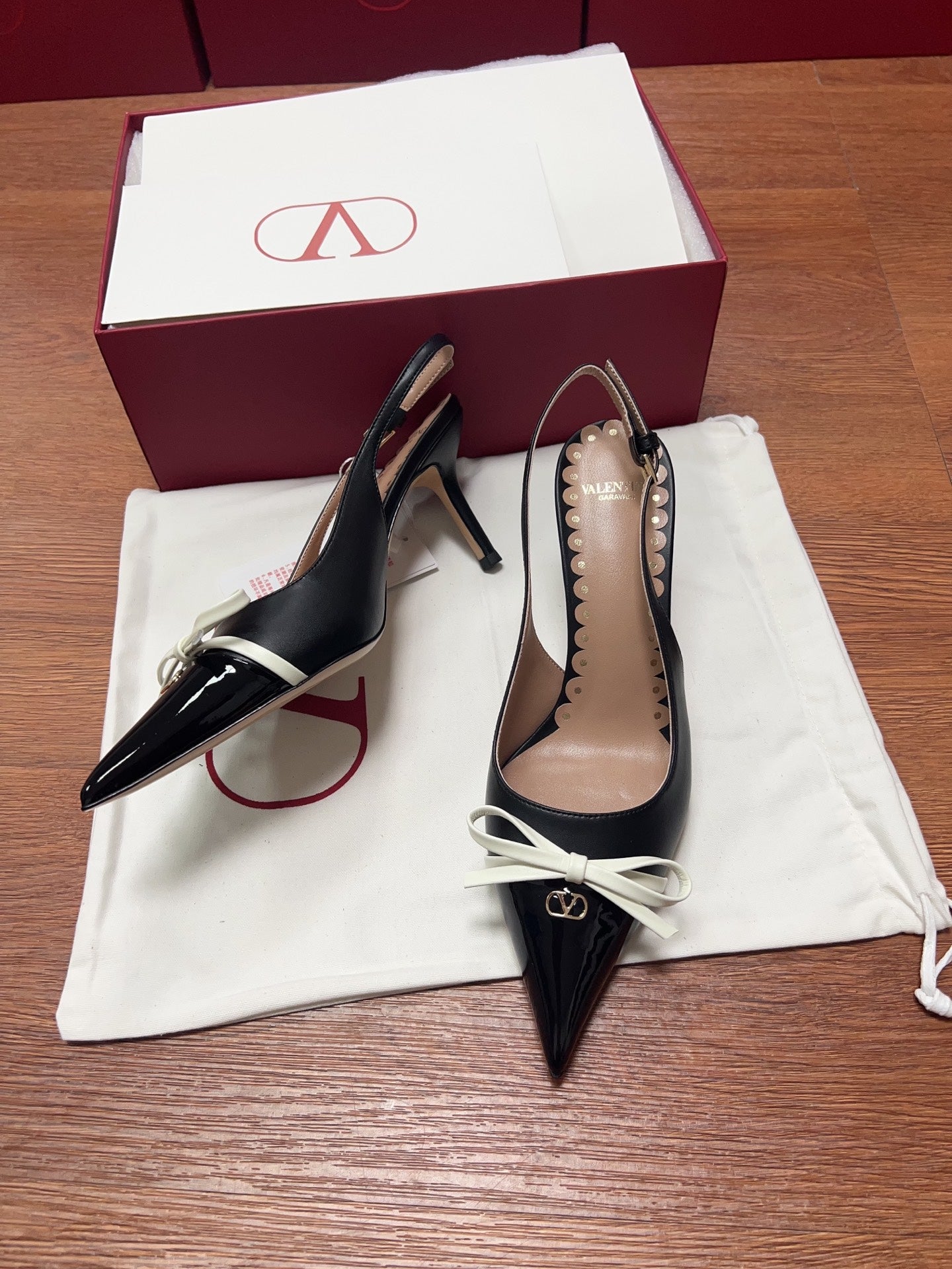 Black Bepointy Slingback Pump