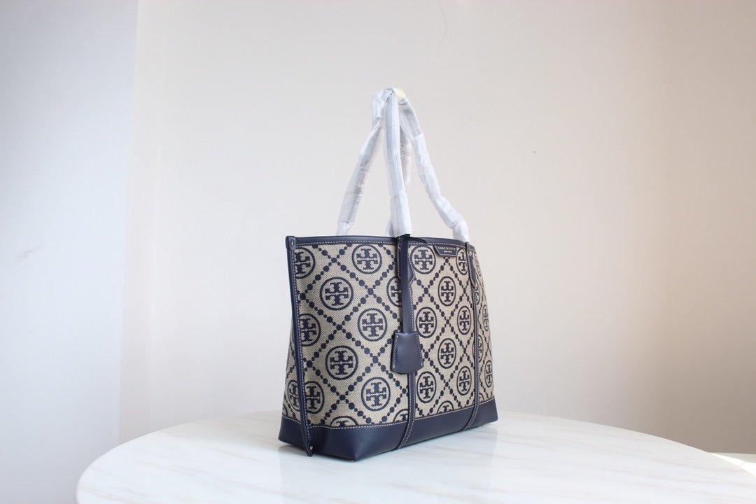 Navy TP tote bag