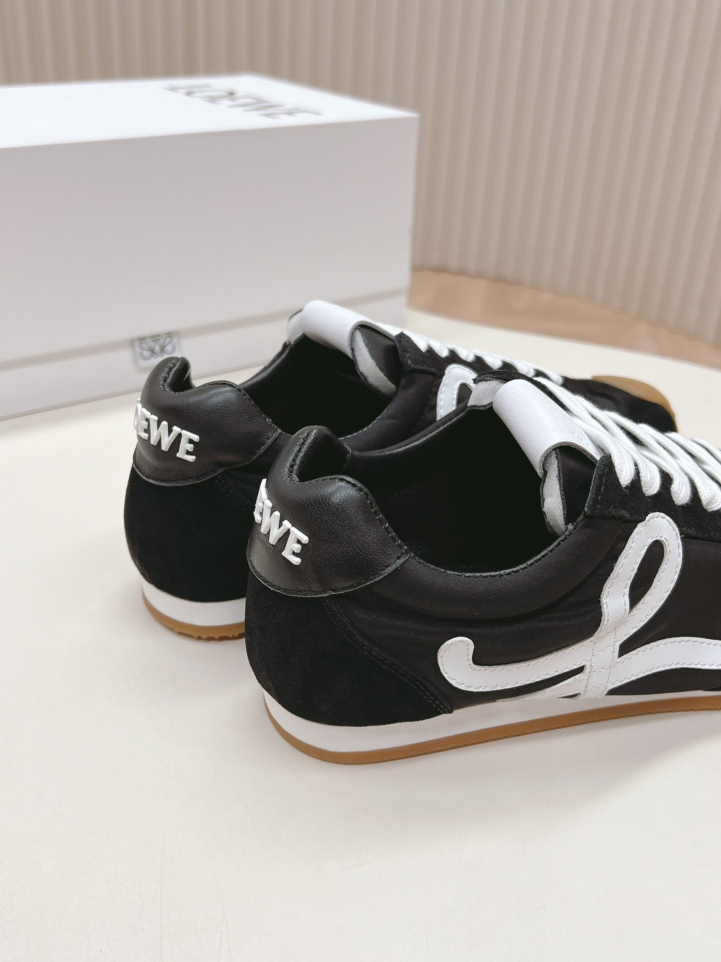 Black/White Ballet Runner