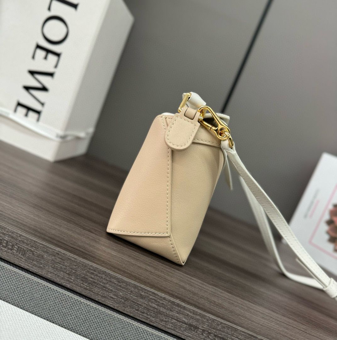 Soft White/Paper Craft LP Mini Leather Shoulder Bag