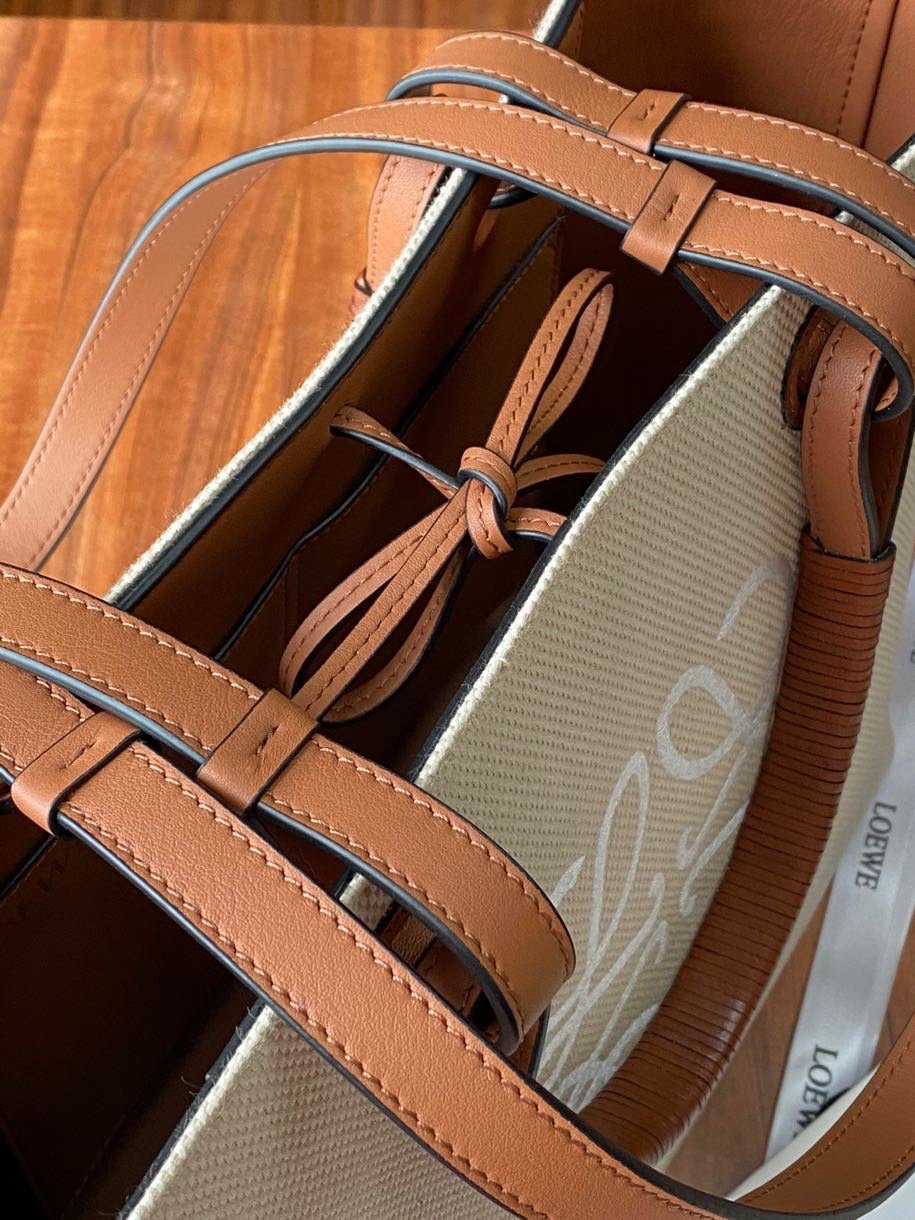 Ecru & tan small anagram tote bag