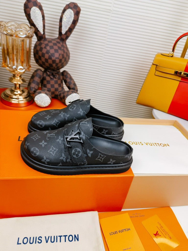 Black easy flat mule