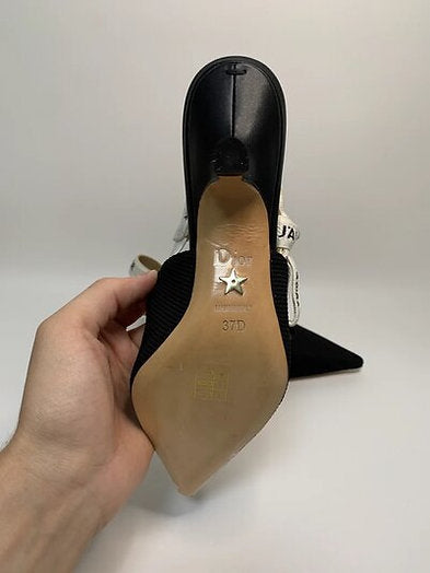 JD pump in technical canvas