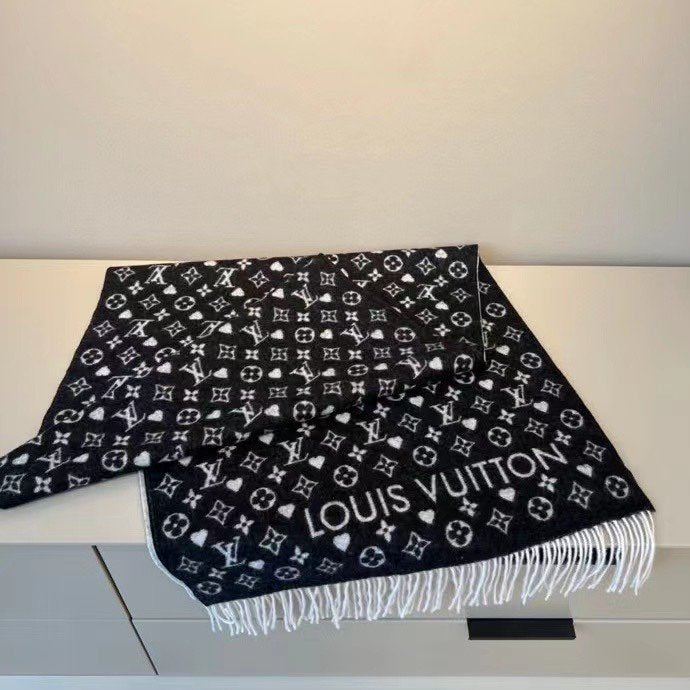 Black GO scarf