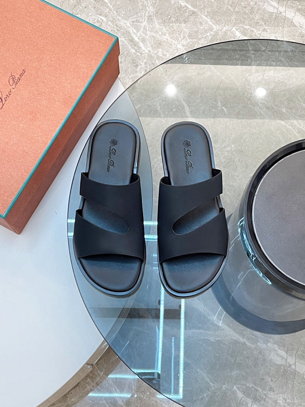 Black Pilat Plain Walk Sandal