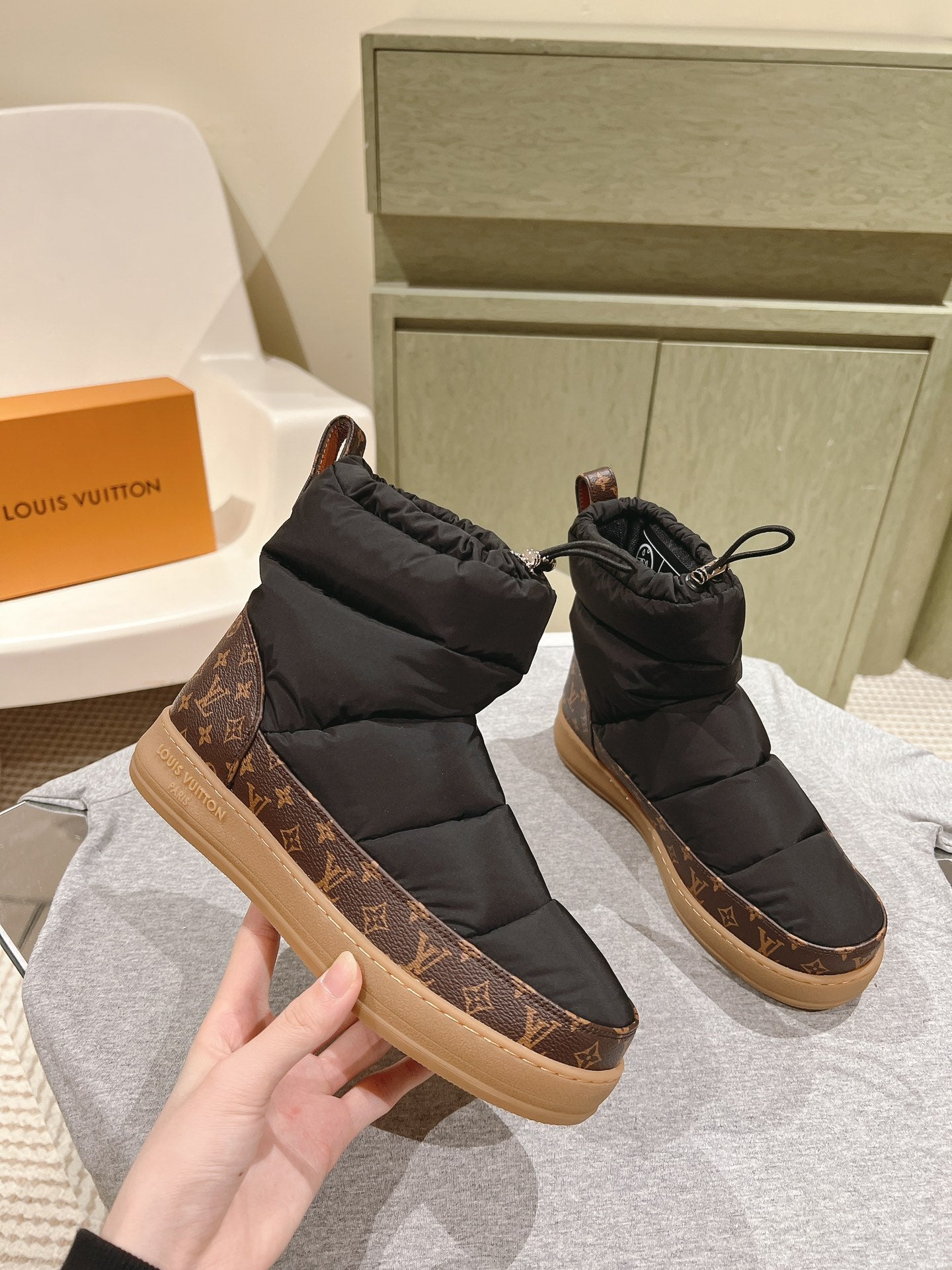 Black Cloud Ankle Boot